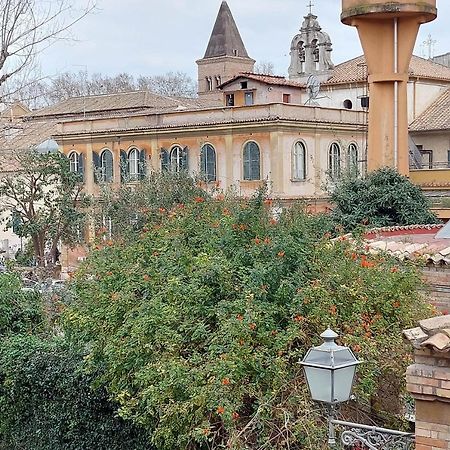 Trastevere Charming Loft Apartment โรม ภายนอก รูปภาพ