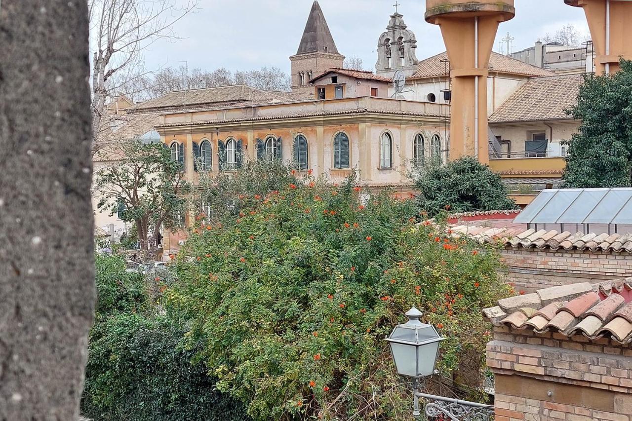 Trastevere Charming Loft Apartment โรม ภายนอก รูปภาพ