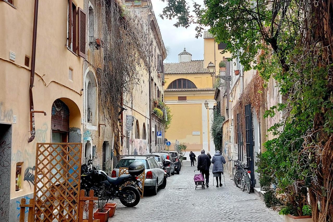 Trastevere Charming Loft Apartment โรม ภายนอก รูปภาพ