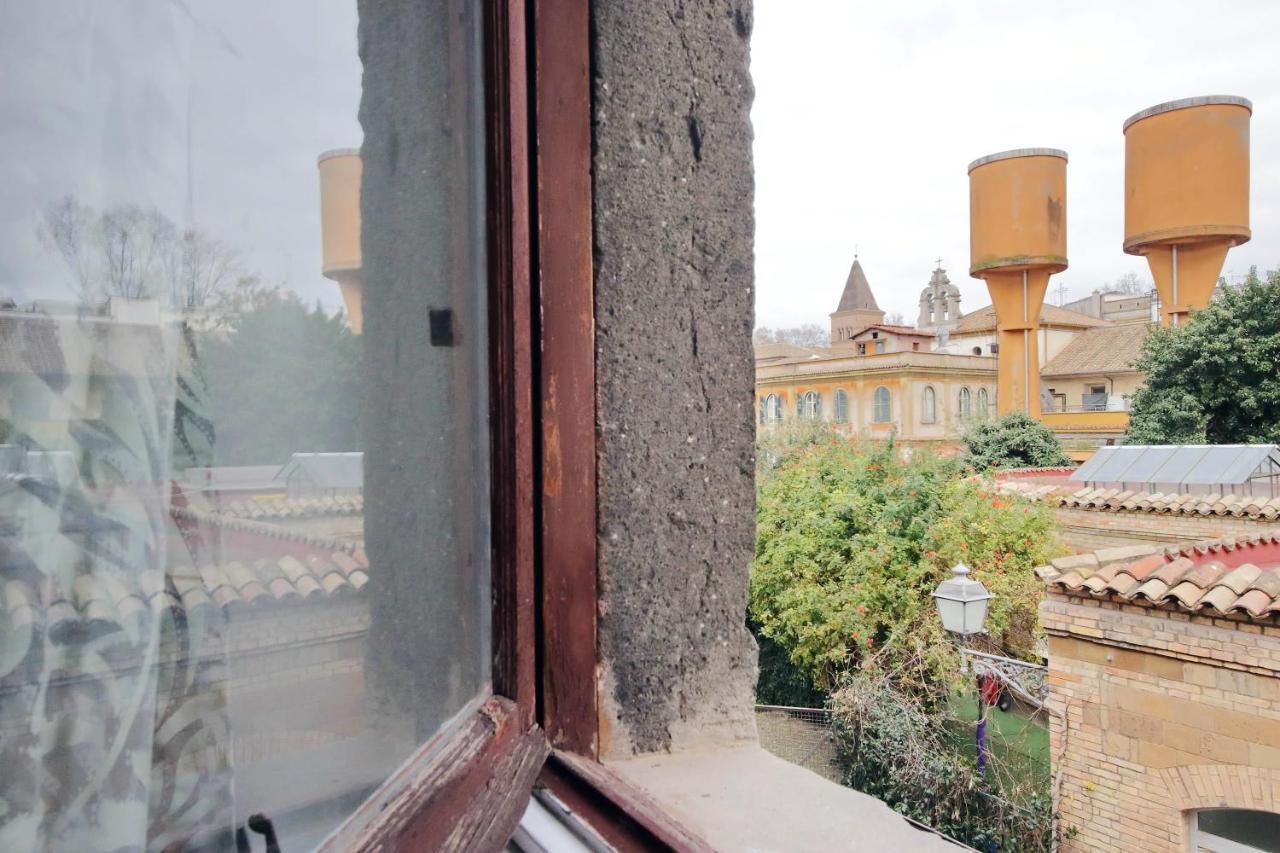 Trastevere Charming Loft Apartment โรม ภายนอก รูปภาพ