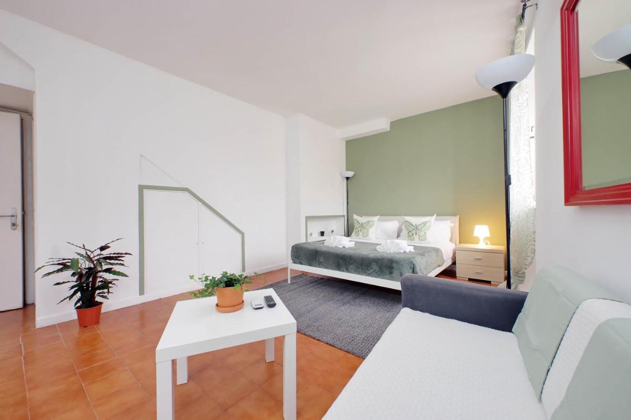 Trastevere Charming Loft Apartment โรม ภายนอก รูปภาพ
